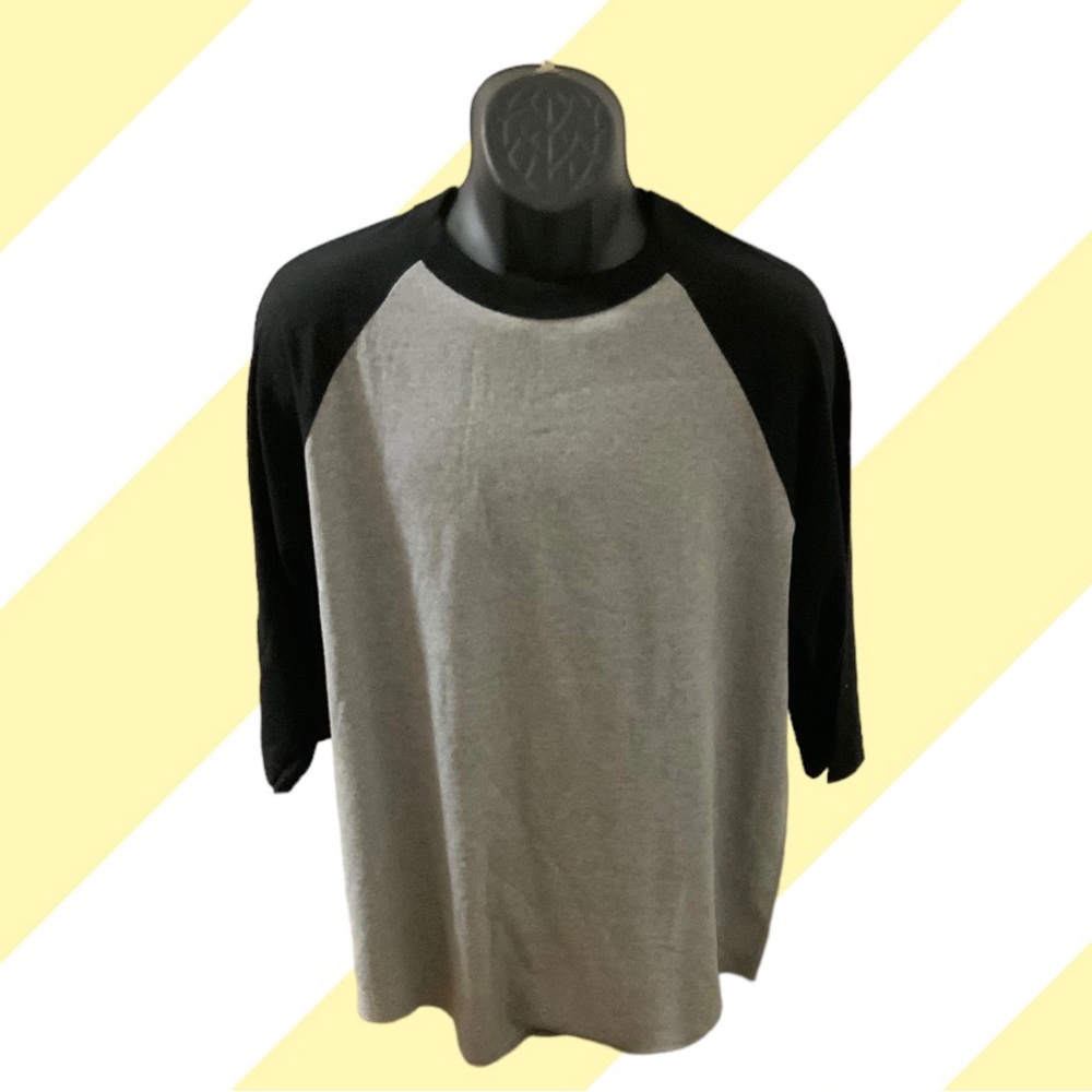 Black and gray baseball tee